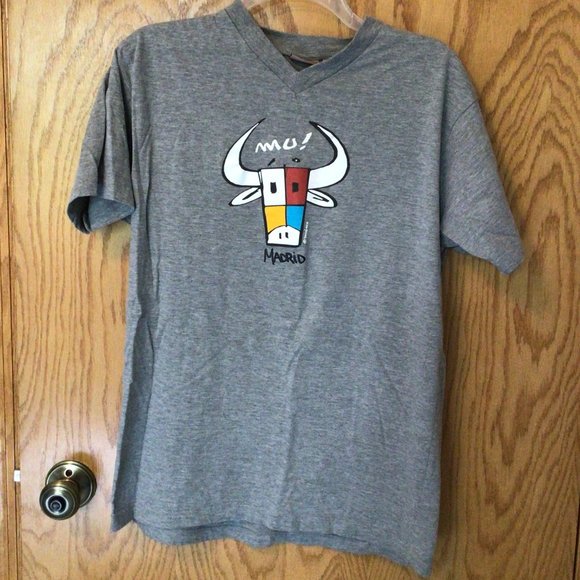Toro Loco - Madrid Bull Mu! gray V-neck t-shirt - Picture 2 of 7